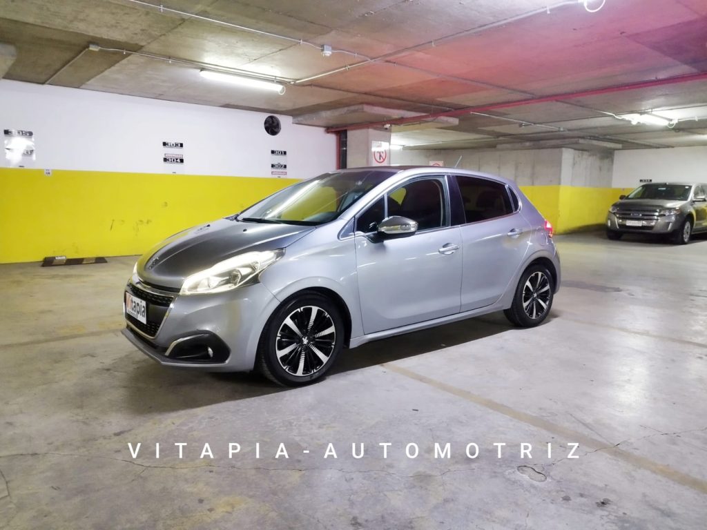 PEUGEOT 208 ALLURE 1.5 DIESEL MT