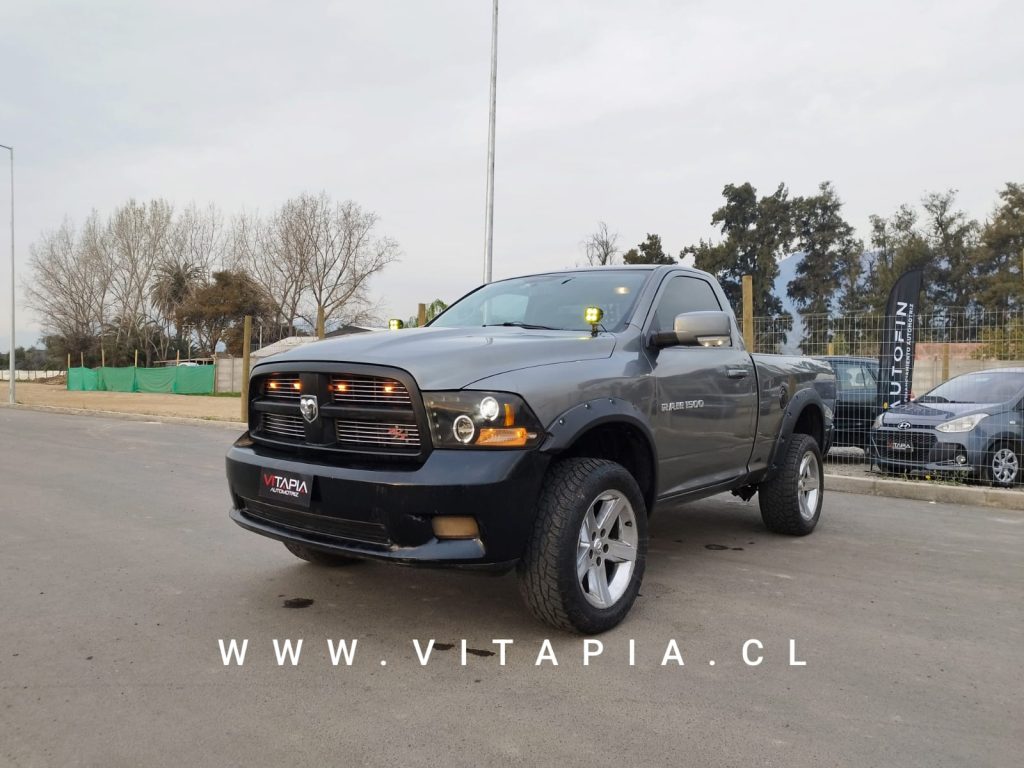 DODGE RAM 1500 SLT SPORT 4X4 5.7V8 AT HEMI