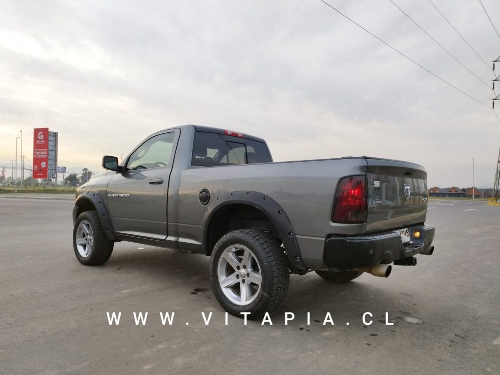 DODGE RAM 1500 SLT SPORT 4X4 5.7V8 AT HEMI