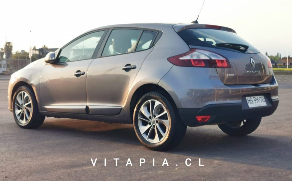 RENAULT MEGANE III DYNAMIQUE HB 2.0 AUT