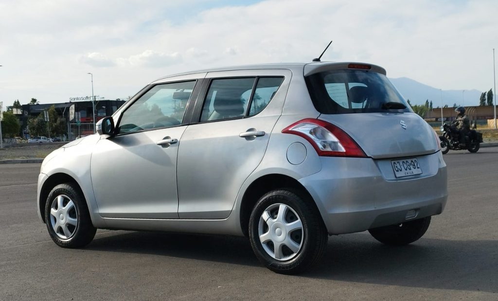 SUZUKI SWIFT GL 1.2 AC 2014