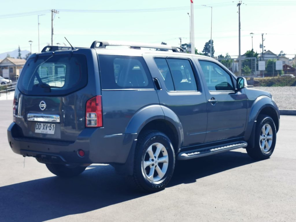 NISSAN PATHFINDER 4X4 DIESEL AUT