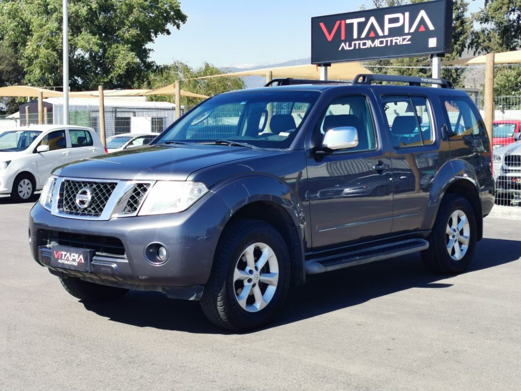 NISSAN PATHFINDER 4X4 DIESEL AUT