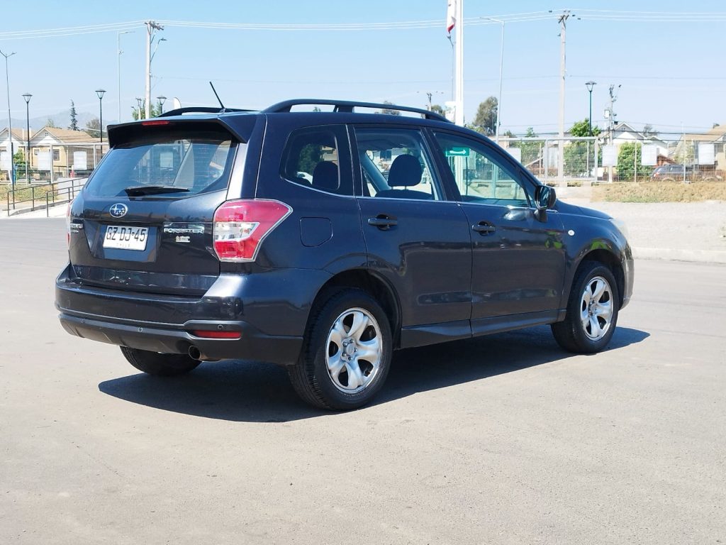 SUBARU FORESTER AWD 2.0CC MT 2015