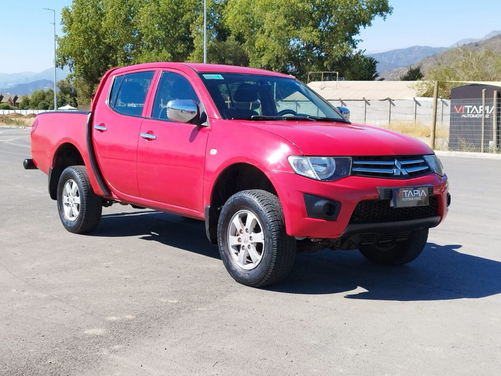 MITSUBISHI L200 KATANA CRT 4X4 2015