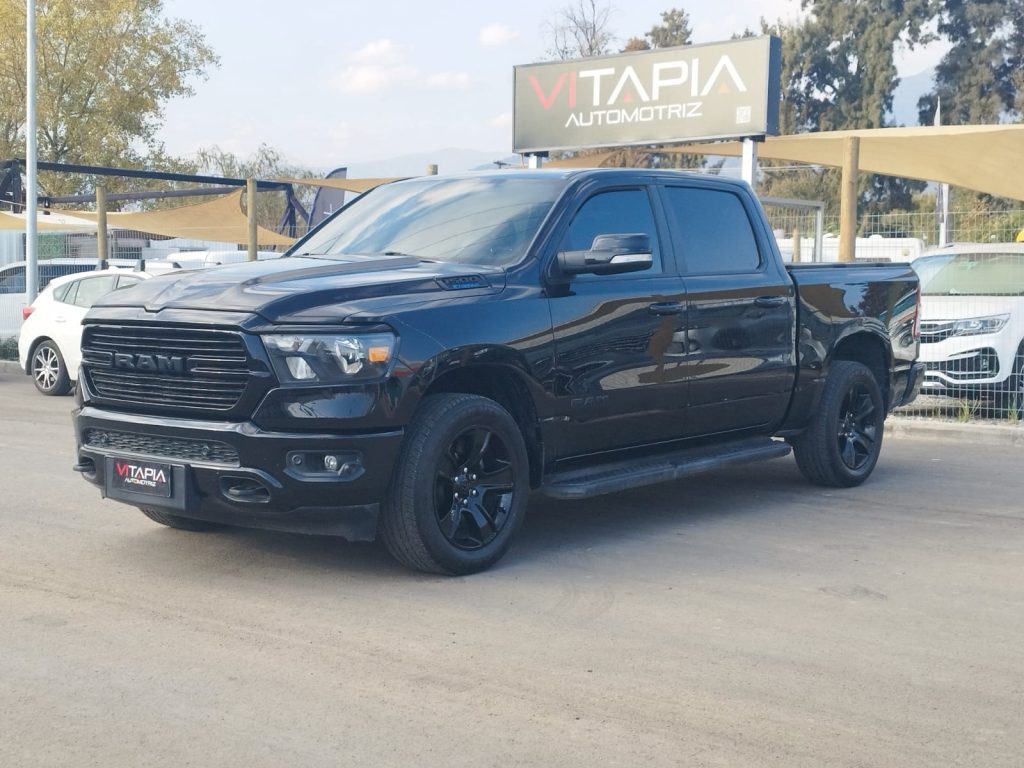 RAM 1500 BIG HORN CREW CAB 4X4 3.6V6 - 2021