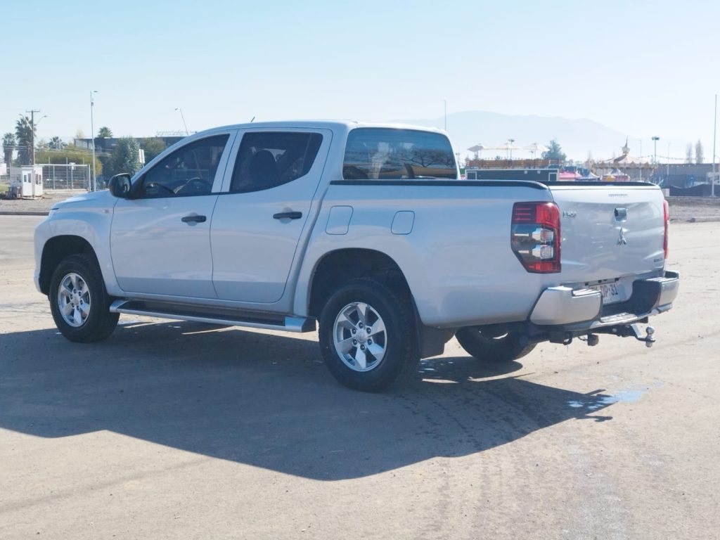 MITSUBISHI L200 WORK 4X2 MT 2024