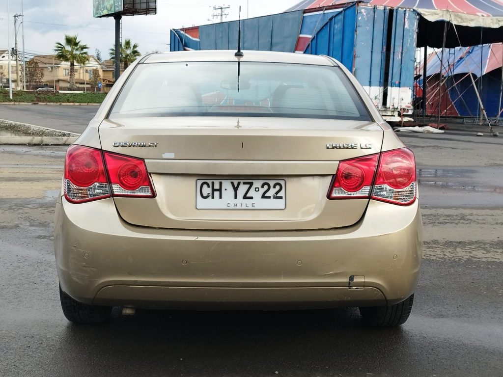 CHEVROLET CRUZE LS AUTOMÁTICO - 2010