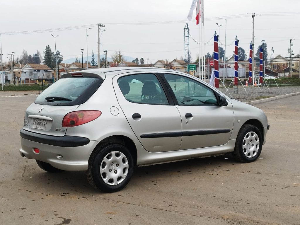 PEUGEOT 206 XR MT 1.4CC DIESEL - 2004