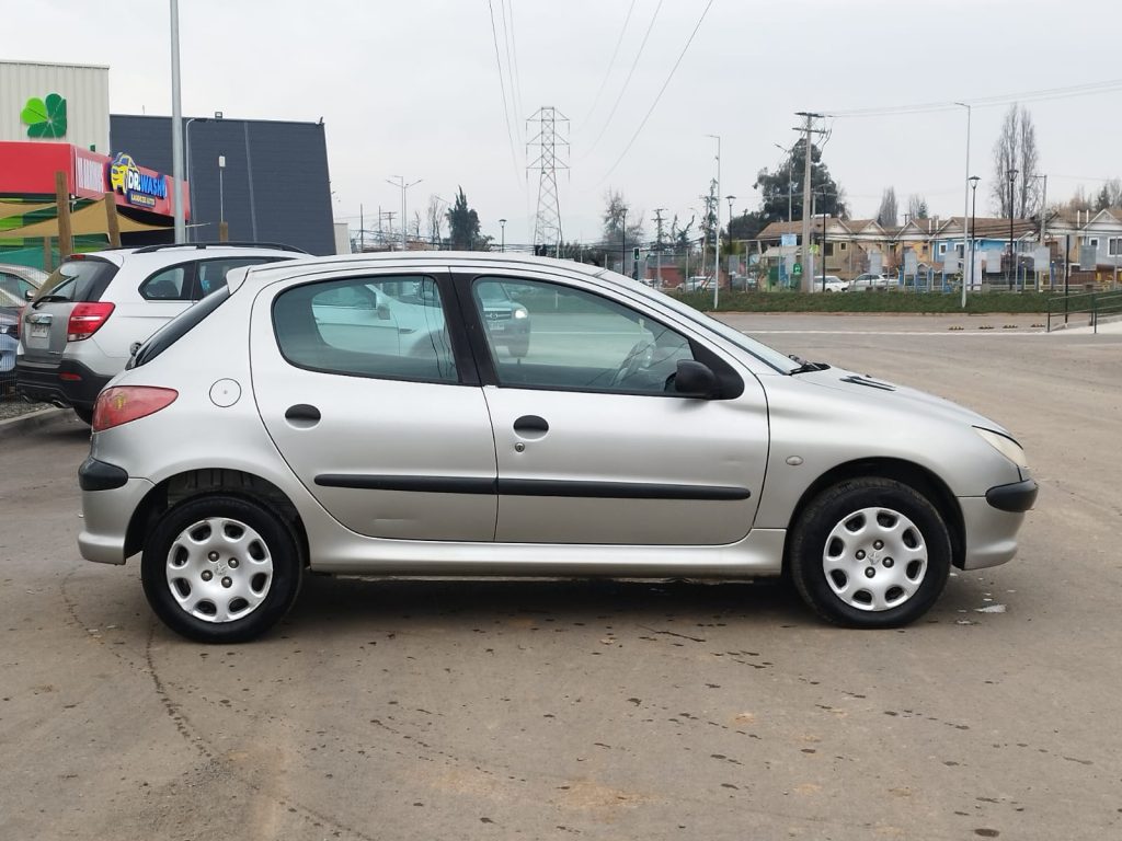 PEUGEOT 206 XR MT 1.4CC DIESEL - 2004