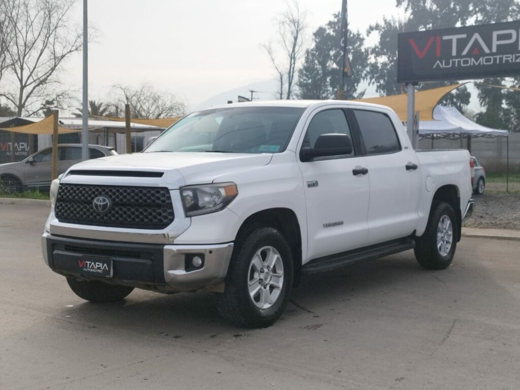 TOYOTA TUNDRA 4X4 5.7V8 - 2020
