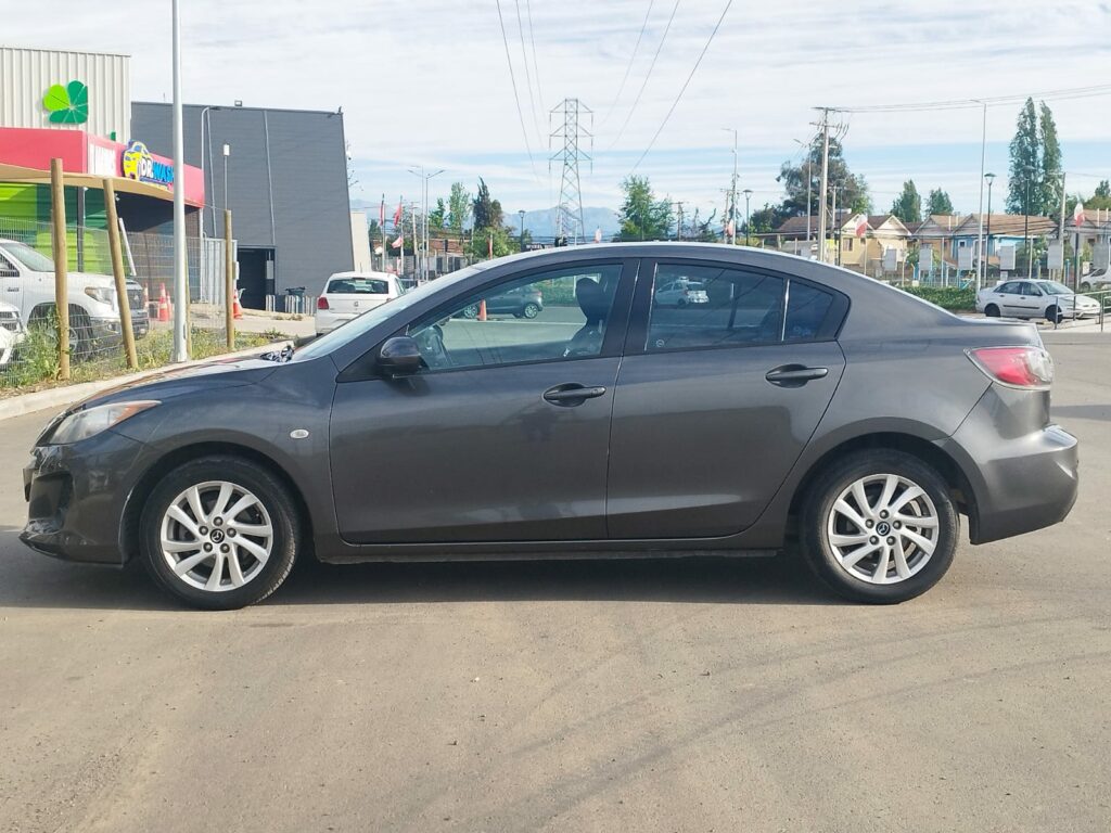 MAZDA 3 V 1.6CC MT - 2013
