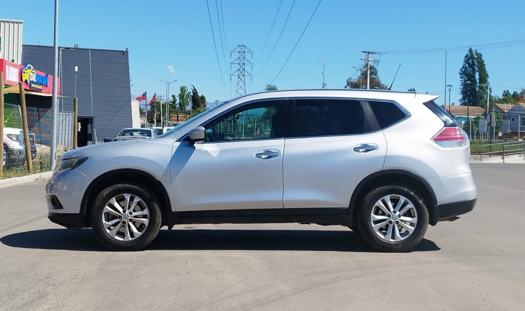 NISSAN X-TRAIL 2.5CVT AUT - 2016