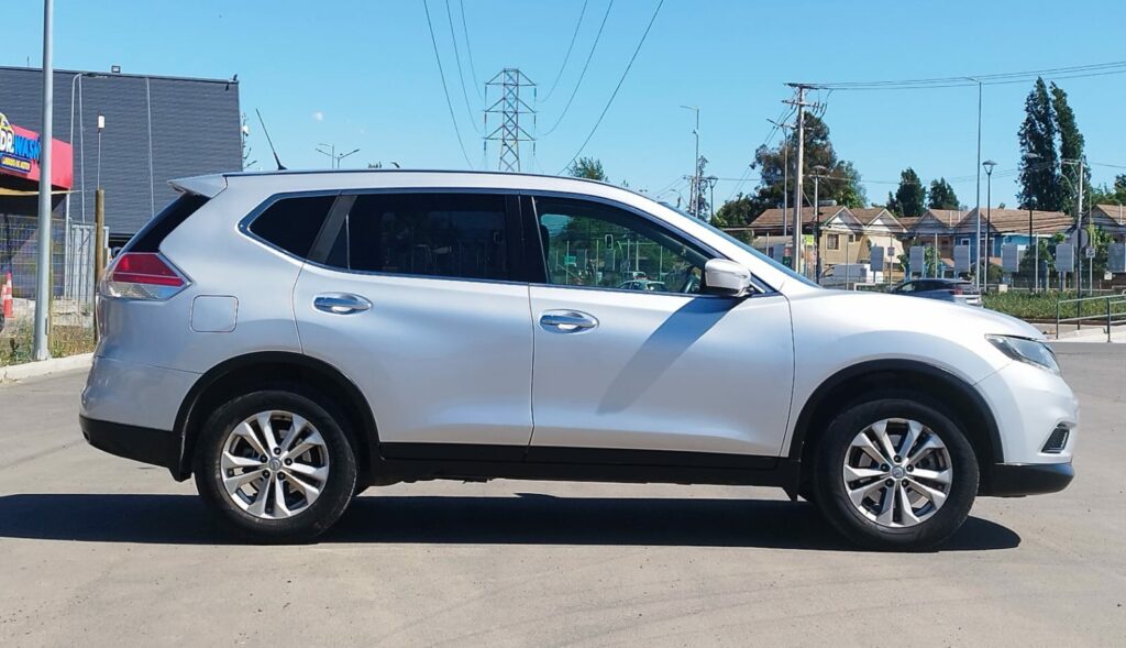 NISSAN X-TRAIL 2.5CVT AUT - 2016