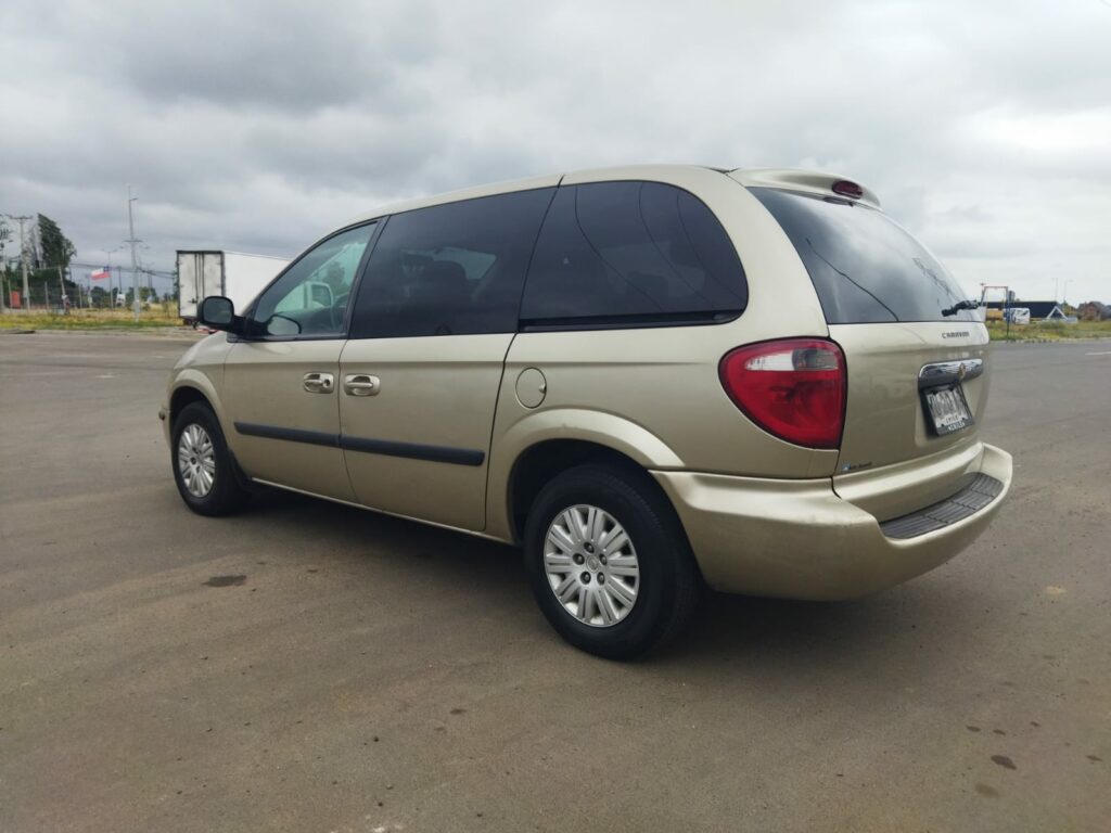CHRYSLER CARAVAN VOYAGER 3.3V6 AUT - 2005