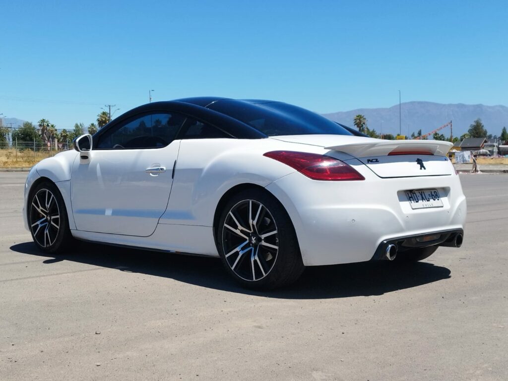 PEUGEOT RCZ R 1.6CC MT 270HP - 2015