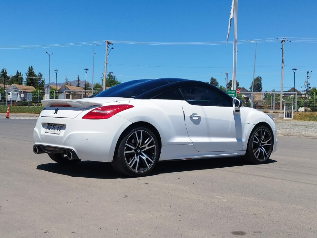 PEUGEOT RCZ R 1.6CC MT 270HP - 2015