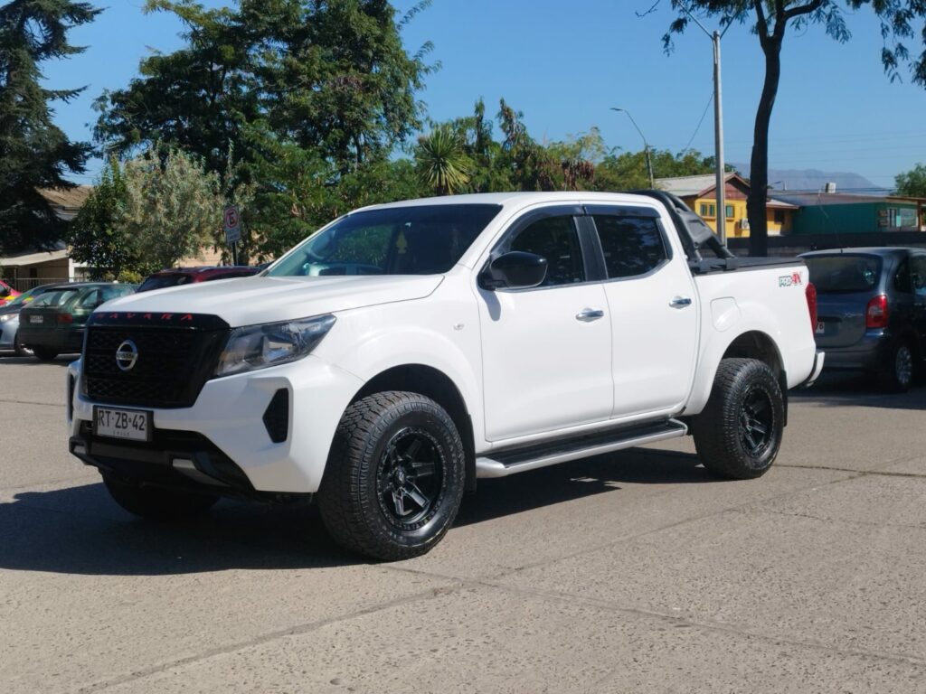 NISSAN NAVARA 2.3 DIESEL MT 4X2 - 2022