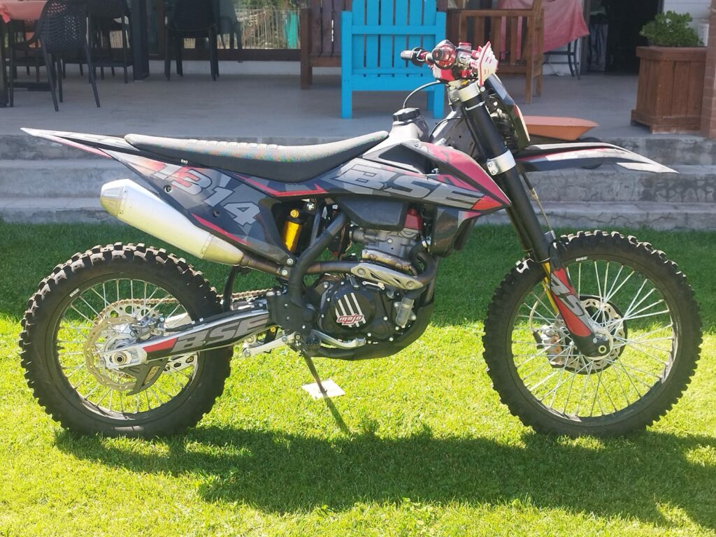 BOSUER BSE X6 250 ENDURO - 2025