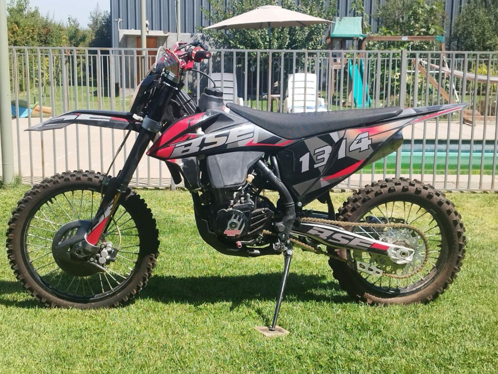 BOSUER BSE X6 250 ENDURO - 2025