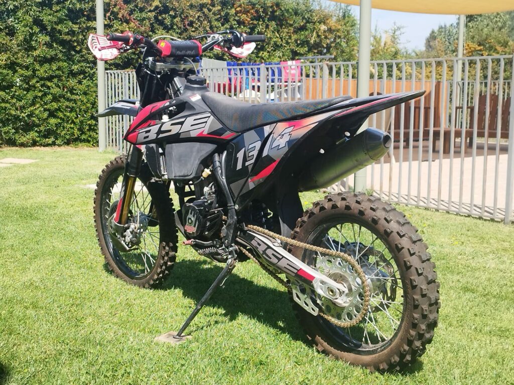 BOSUER BSE X6 250 ENDURO - 2025