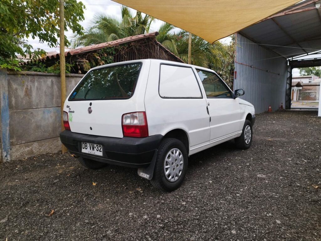 FIAT UNO CARGO MT - 2011