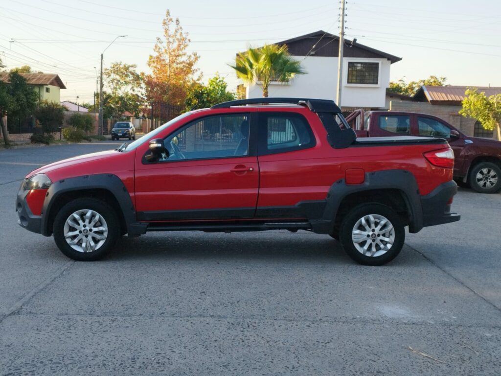 FIAT STRADA ADVENTURE 1.6CC MT DCAB - 2017