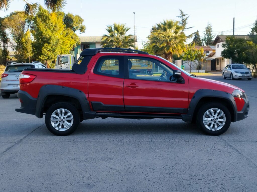 FIAT STRADA ADVENTURE 1.6CC MT DCAB - 2017