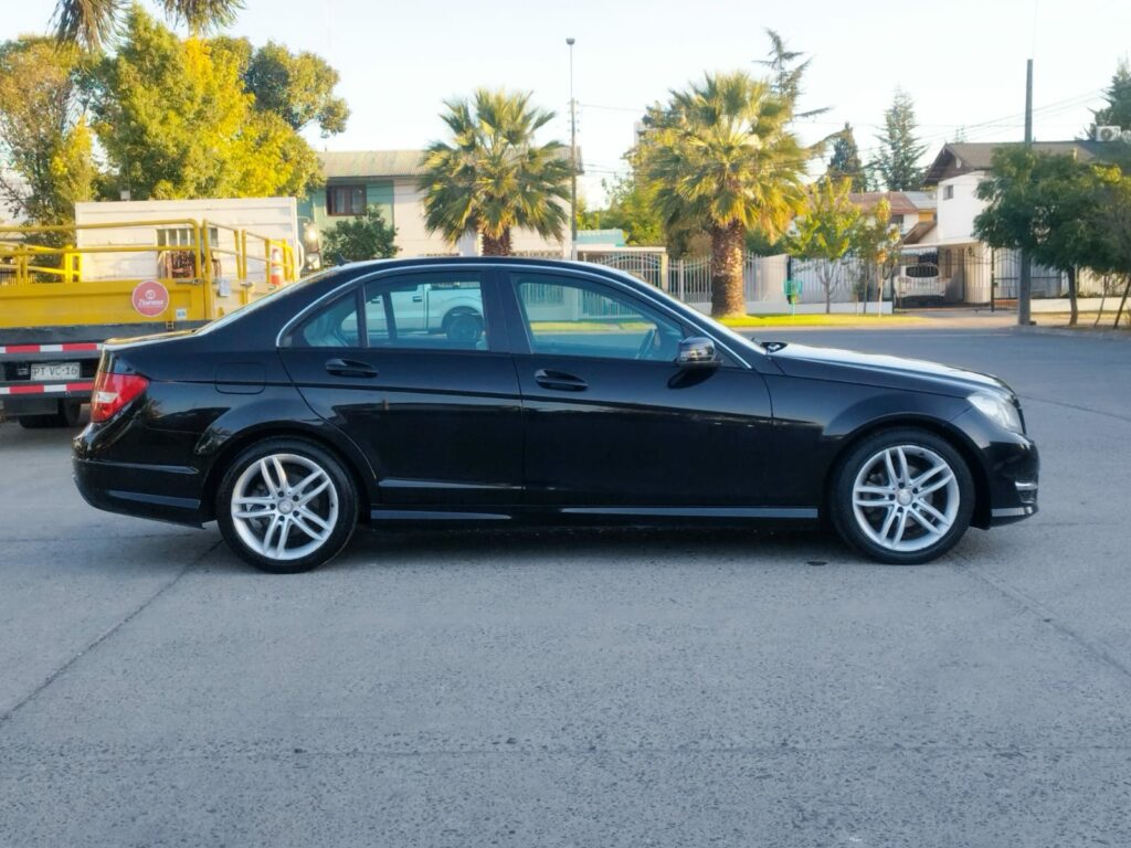 MERCEDES BENZ C180 CGI AUT - 2014