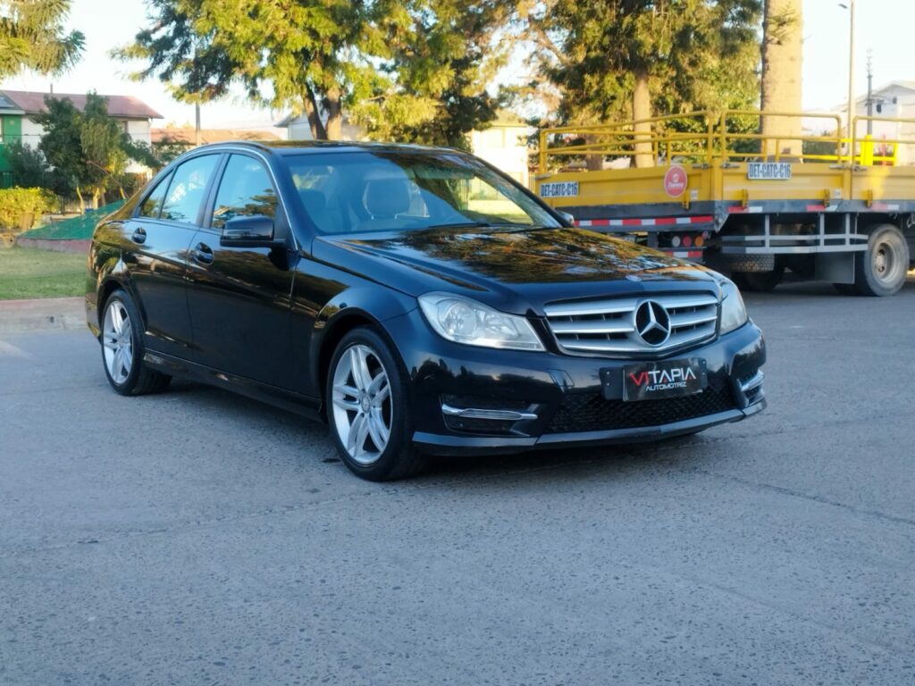 MERCEDES BENZ C180 CGI AUT - 2014