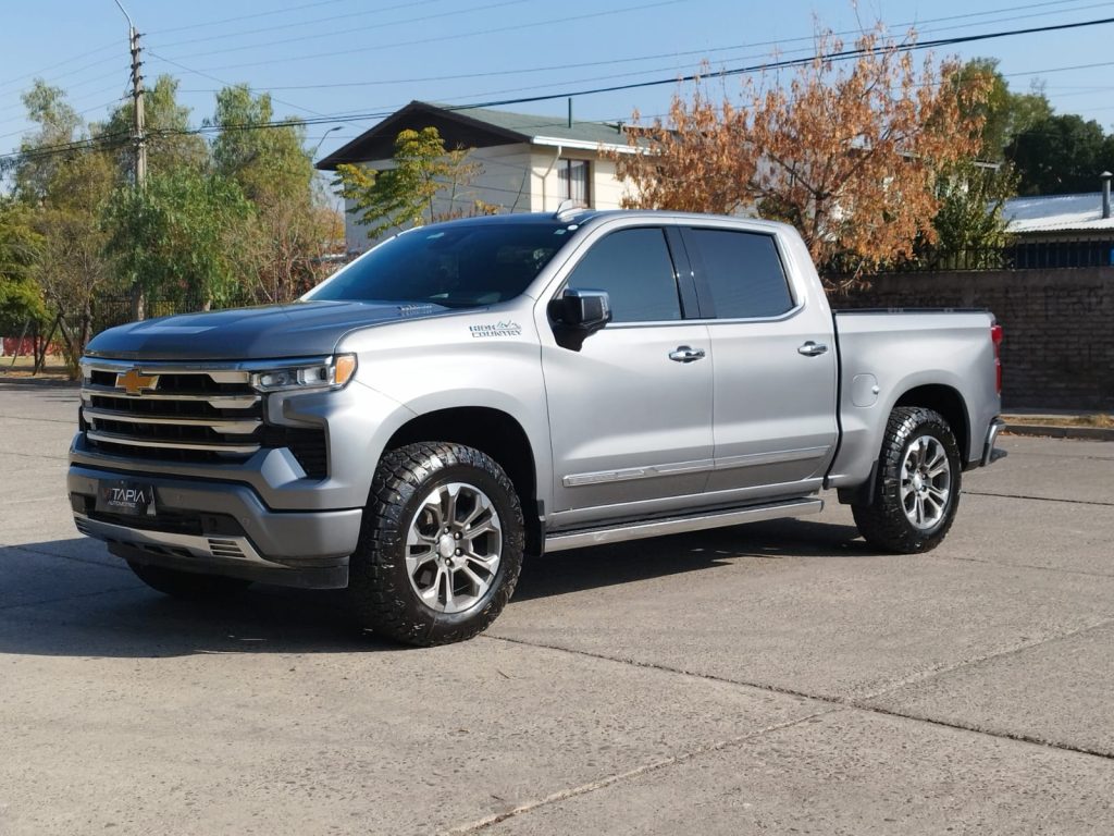 CHEVROLET SILVERADO 3.0TD HIGH COUNTRY 4WD - 2024