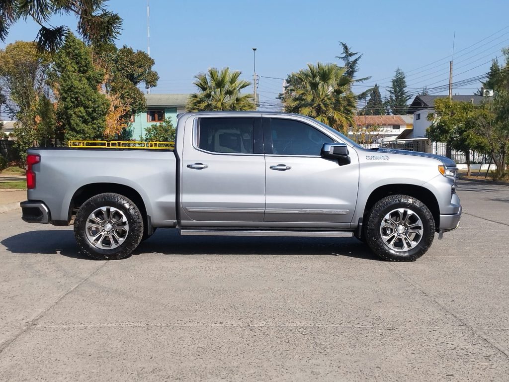 CHEVROLET SILVERADO 3.0TD HIGH COUNTRY 4WD - 2024