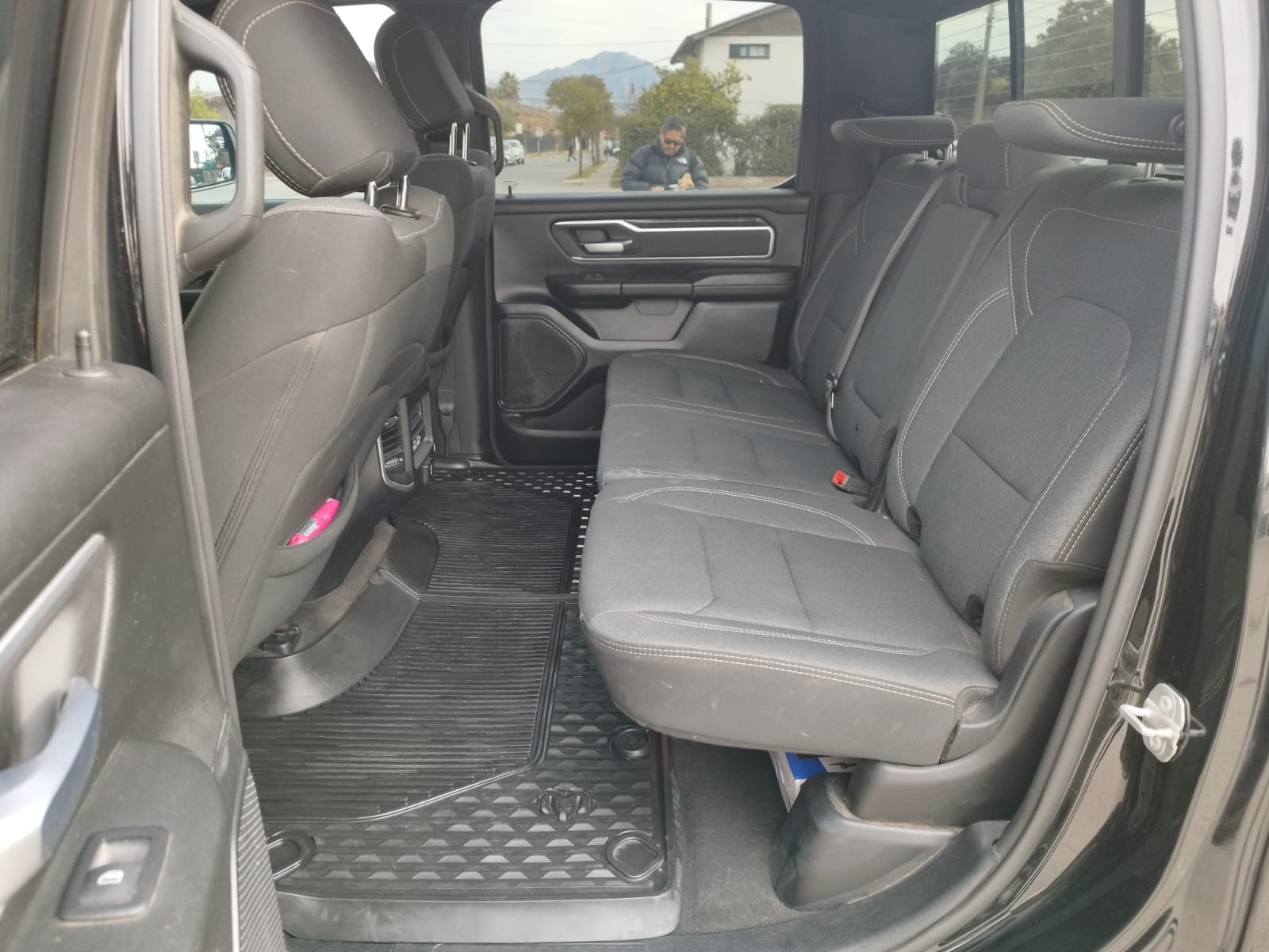RAM 1500 Bighorn 2021 - Imagen 15