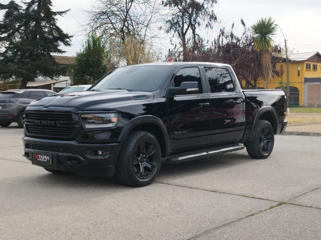 RAM 1500 BIGHORN eTORQUE 4X4 AUT - 2021