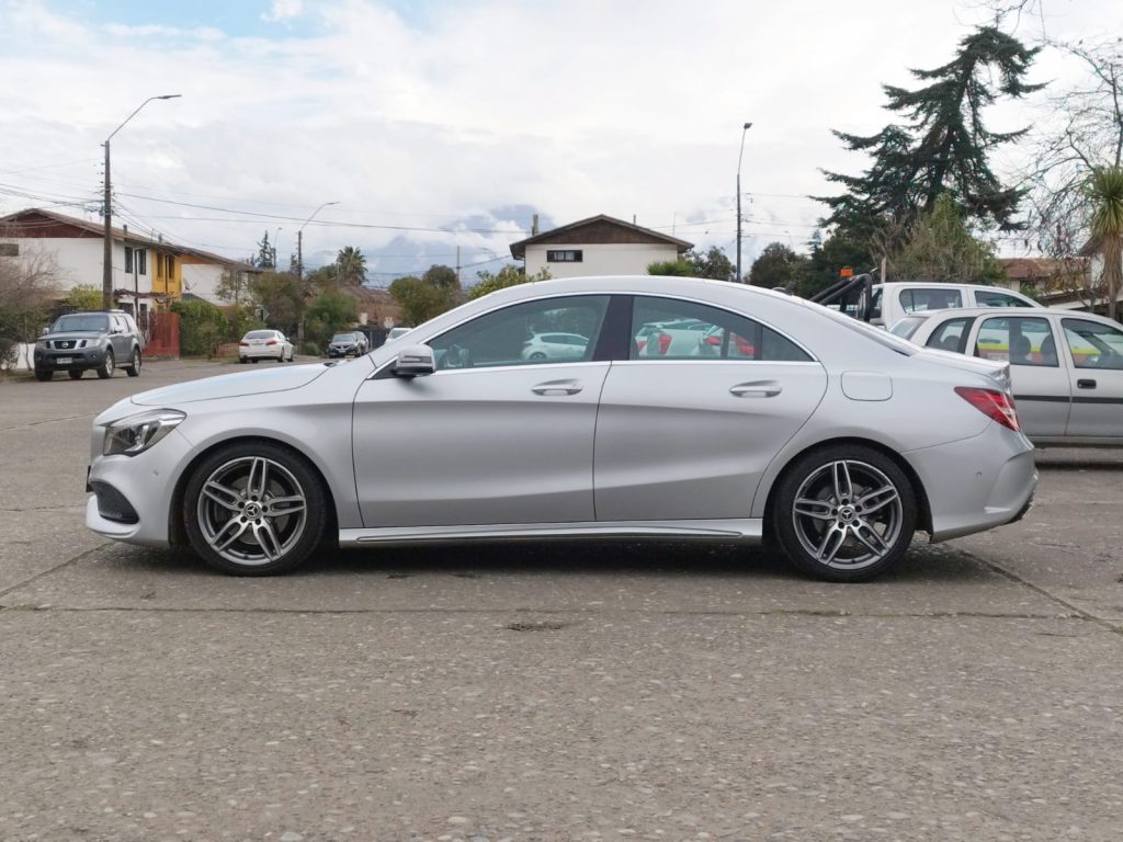MERCEDES BENZ CLA 220d AMG - DIESEL - 2018