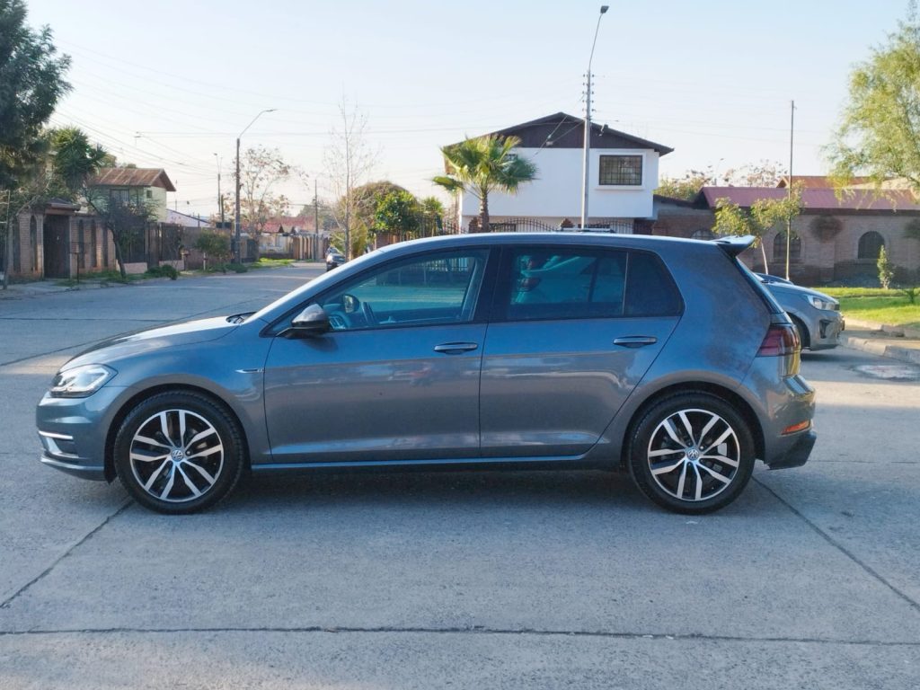 VOLKSWAGEN GOLF 1.4CC TSI SPORT AUT - 2020
