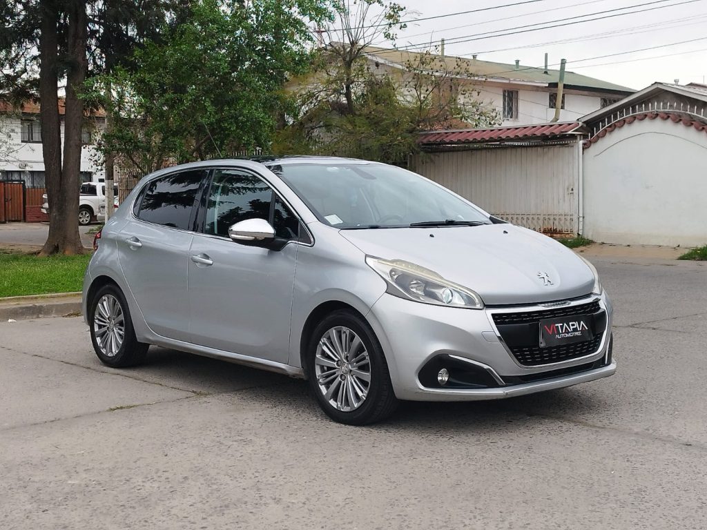 PEUGEOT 208 1.6HDI ALLURE MT - 2016