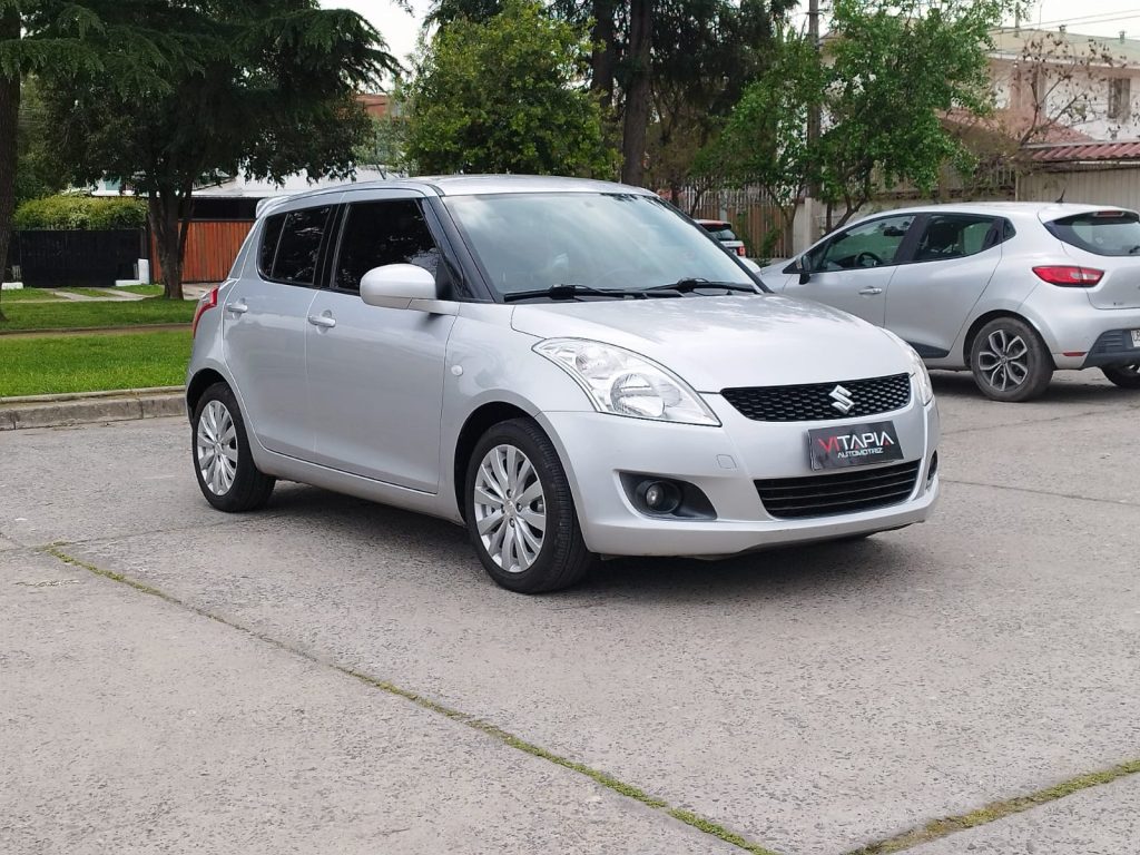 SUZUKI SWIFT GL 1.4CC AUTOMÁTICO - 2013