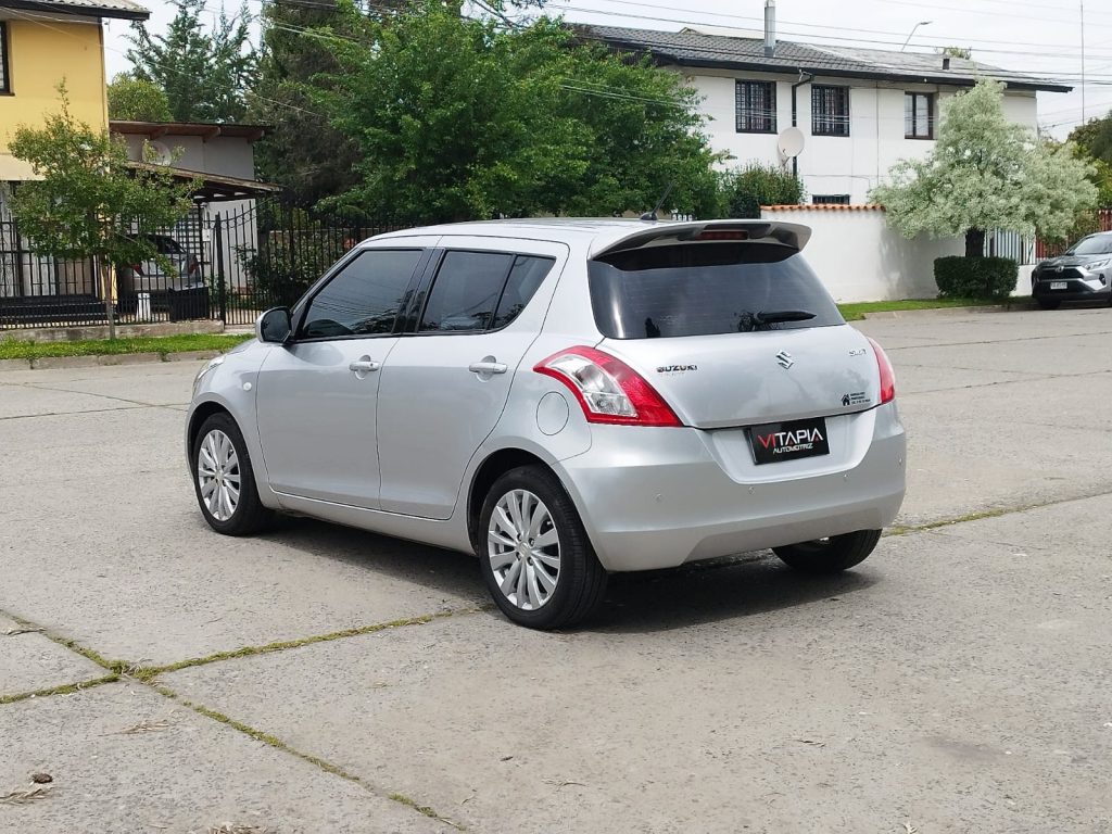 SUZUKI SWIFT GL 1.4CC AUTOMÁTICO - 2013