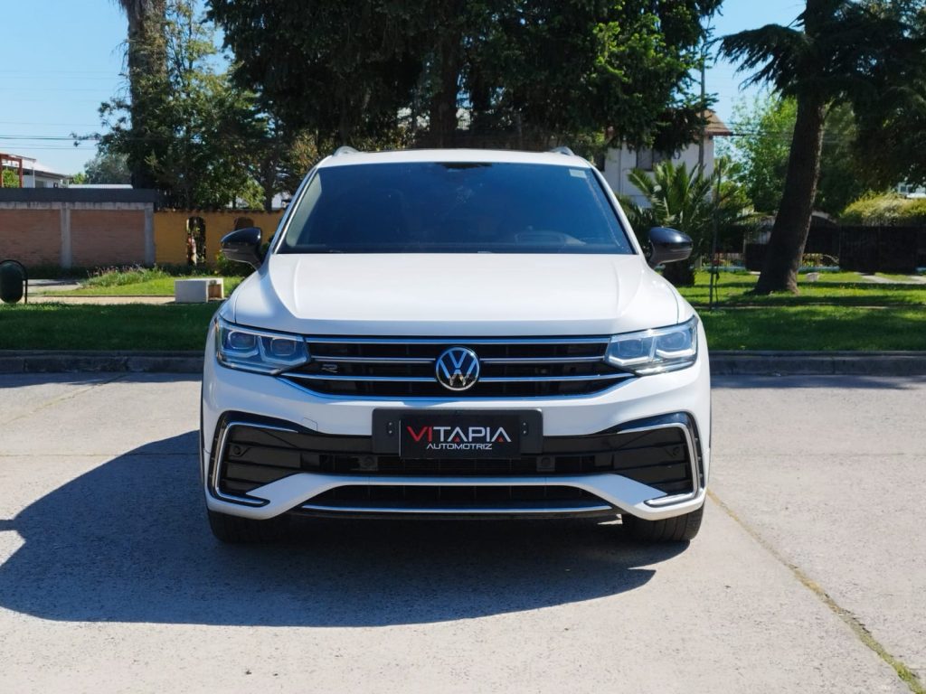 VOLKSWAGEN TIGUAN R-LINE 4X4 - 2024