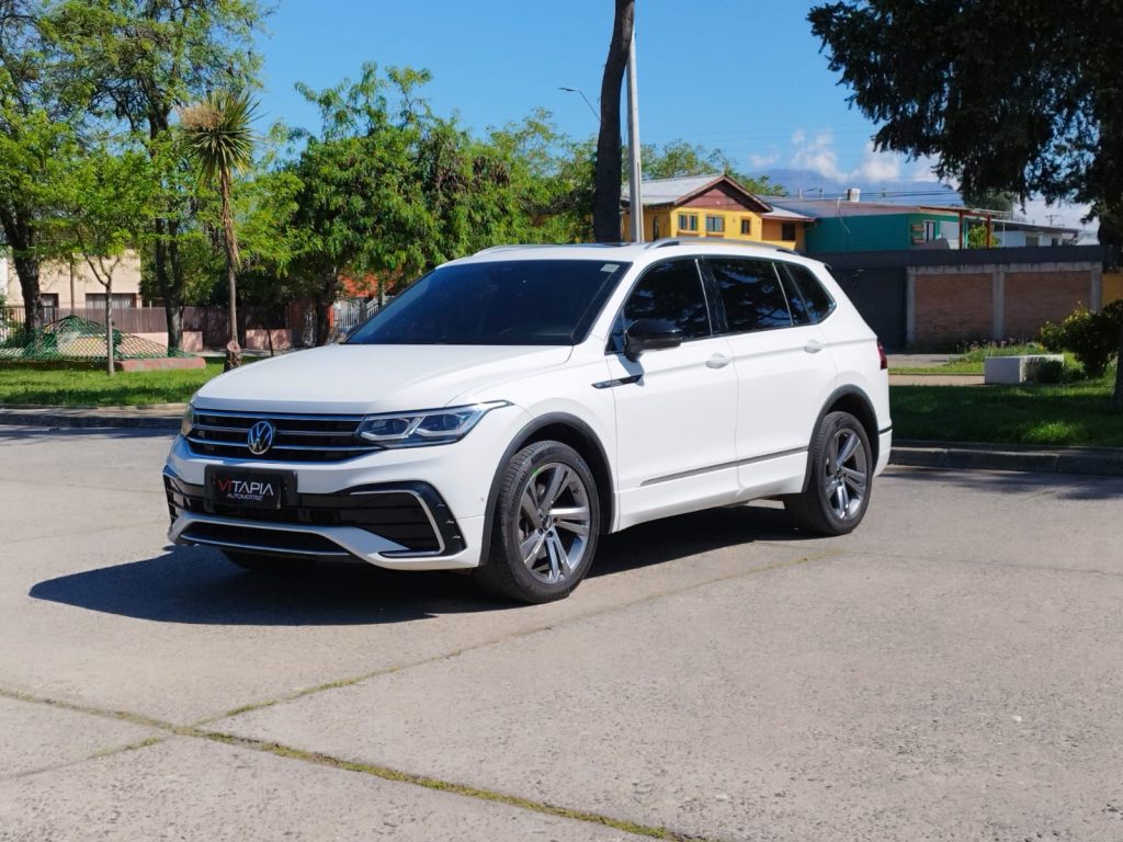 VOLKSWAGEN TIGUAN R-LINE 4X4 - 2024